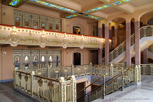 le FORUM, music-hall